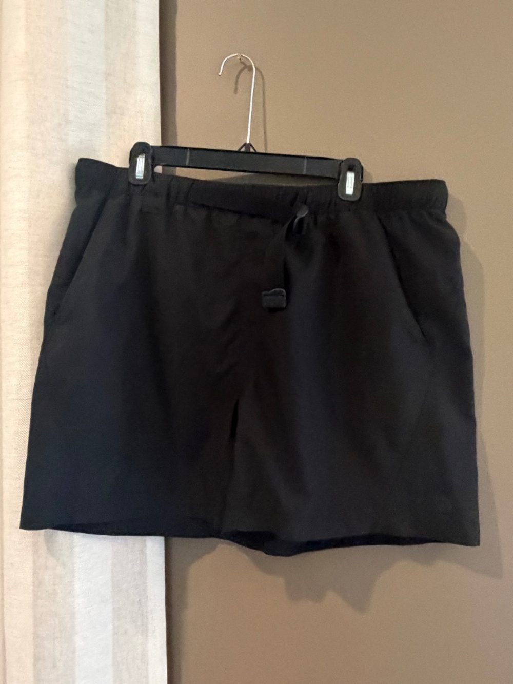 The North Face Belted Black Short Court Shorts, Lined, Drawstring, Size Large